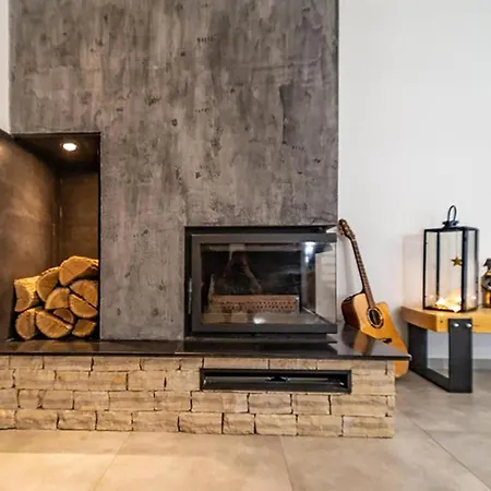 5 Bedroom Stunning In Casa vacanze