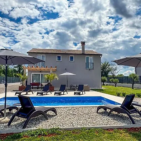 Casa vacanze 5 Bedroom Stunning In