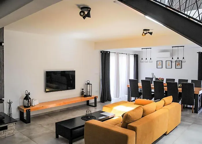 Feriehus 5 Bedroom Stunning In *