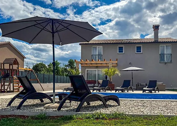 5 Bedroom Stunning In Feriehus *